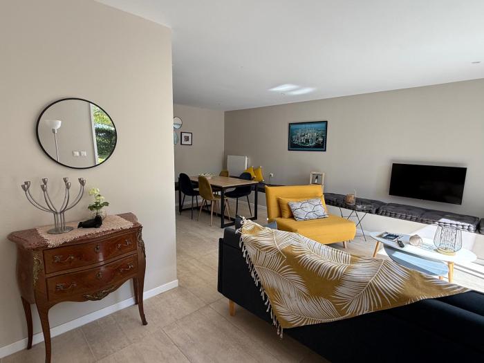 Havre de douceur avec piscine et jardin