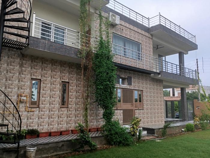 Geeta Villa Vrindavan