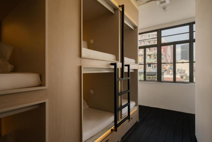 BEAT 1932 Hostel at Chinatown