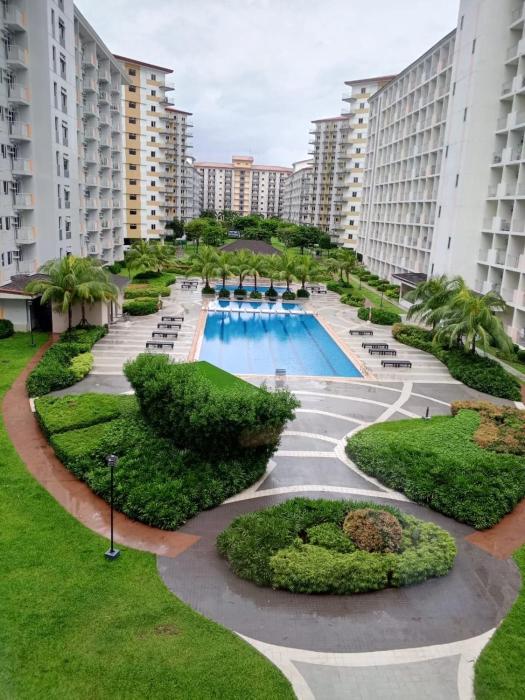 Staycation by Estelle