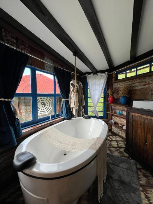 OctoCabana na montanha - rústica e luxuosa c banheira