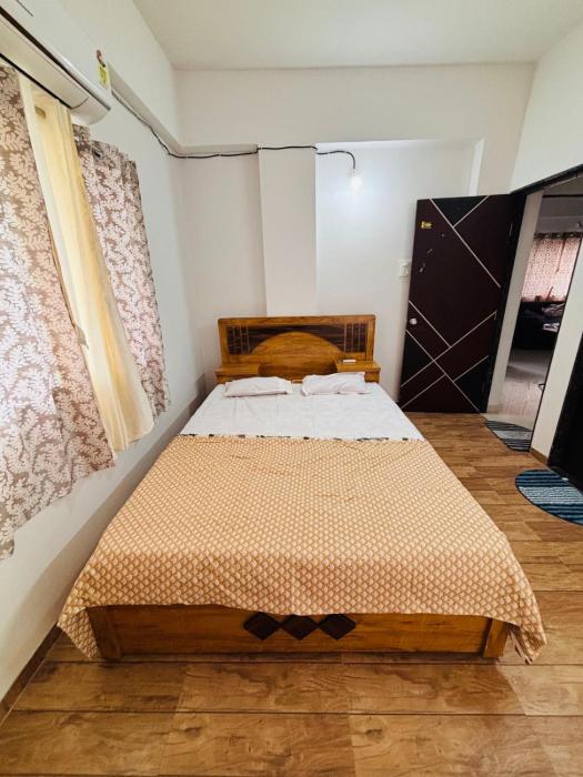 Urban Homestays 2BHK Solapur