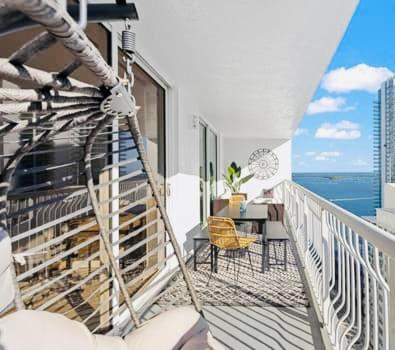 Luxury Brickell Waterfront View - Amazing Furnished Balcony - Walk-Water-WiFi