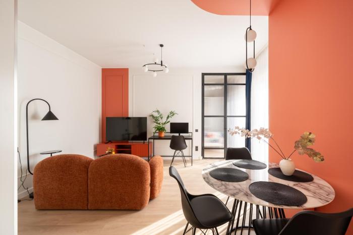 New Old Town flat, Free Parking, TV, Work desk, Monitor, AC, Security