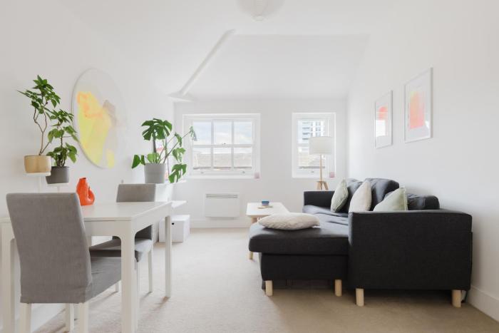 Homely 1BD East London Hideaway