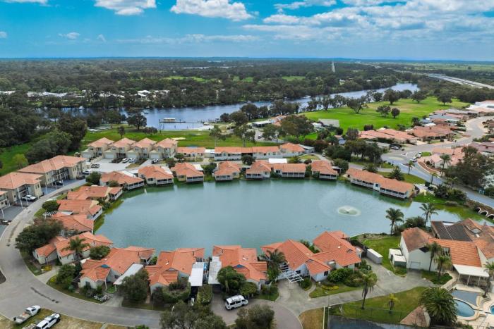 The Whitehouse - South Yunderup