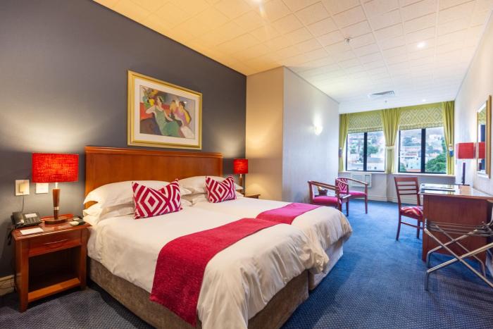 Cape Town Lodge Hotel