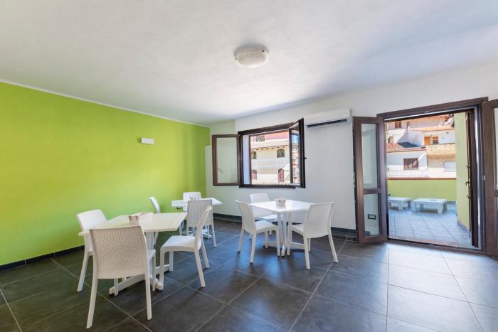 White Lion SURF & MINE GUESTHOUSE