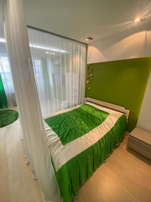 Designer studio with a view of the right bank