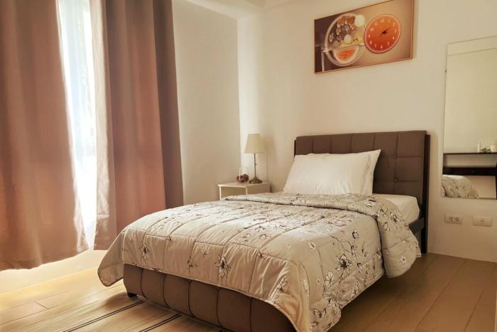 Marvinns by LVH - 150 Newport Boulevard