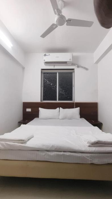 Unix Hotel And Guest House