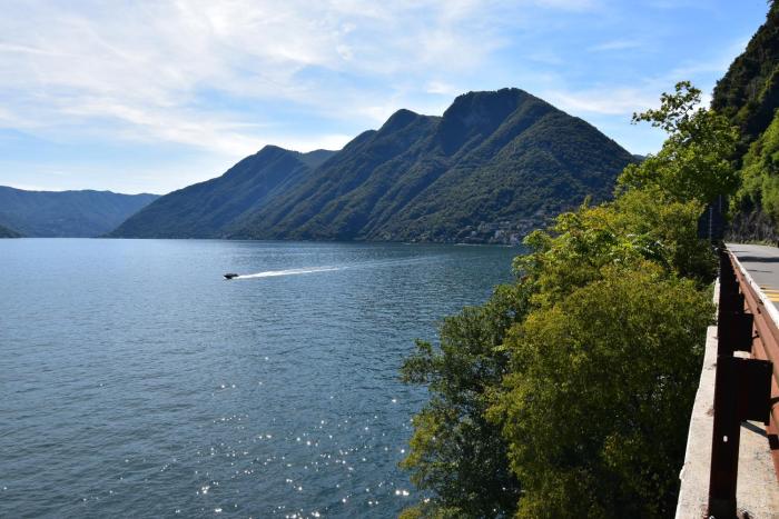 COMO LAKE Prestigious and historic apartment