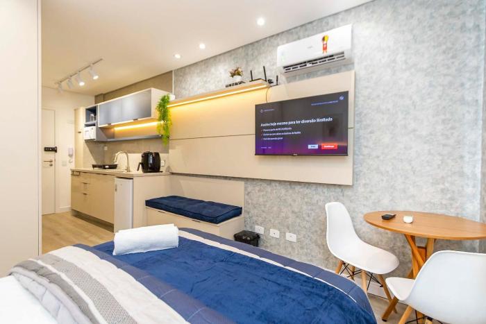 Studio Completo para 3 pessoas com AC - EIX0302