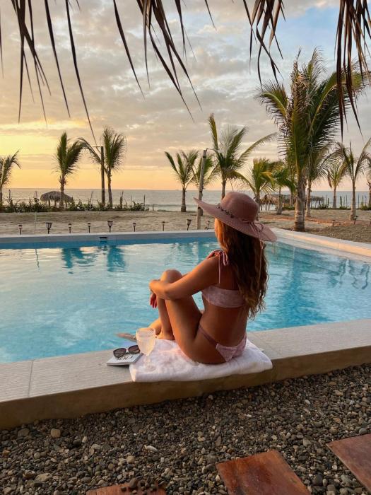 Wallac Bungalows Canoas de Punta Sal