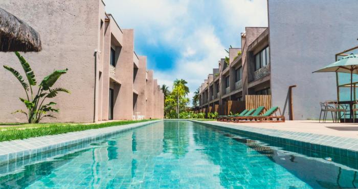 Apê Praia do Toque com Ar no Quarto e Sala, Condomínio com Academia, Quadra de Beach Tennis e Vôlei, Estacionamento Grátis e Restaurante