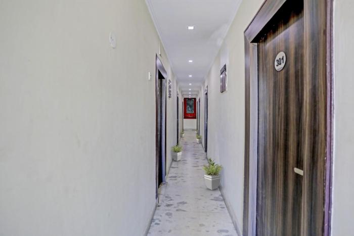 Townhouse Jai Guru Ji Nearest Merceds Benz Sector 11