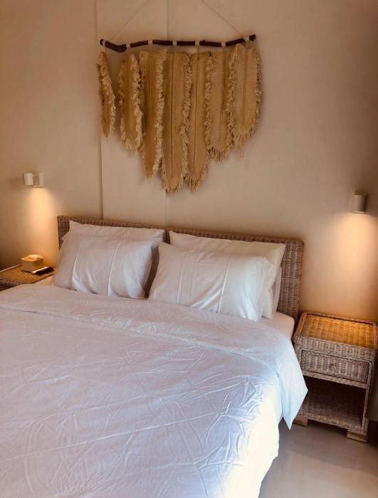 The Renon Residence King Bedroom 105