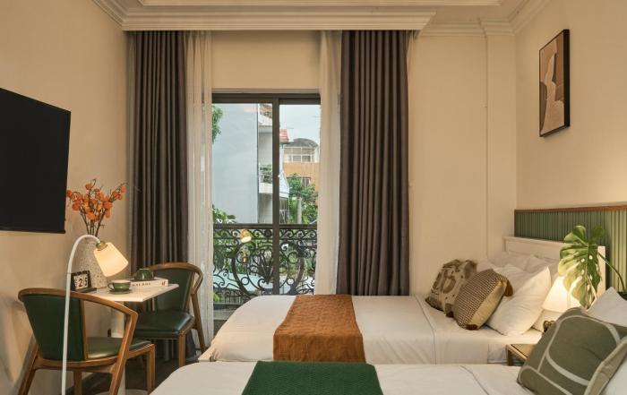 The Passion Hotel Airport - 5 minutes to Tan Son Nhat