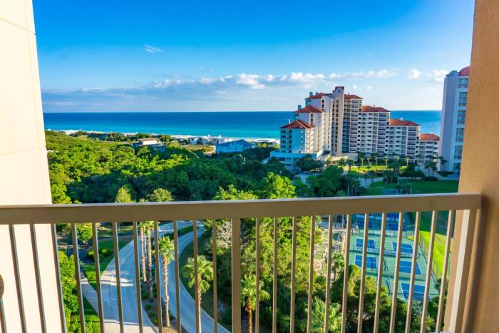 Summit at Topsail 1011