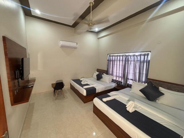 Hotel Vasudev- near Toran Gate