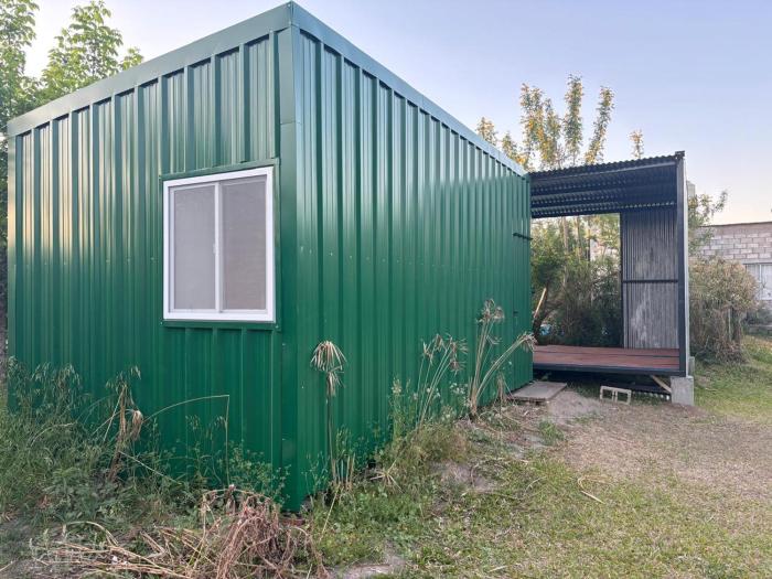 Tiny House en Vaqueros con galeria acceso a jardin