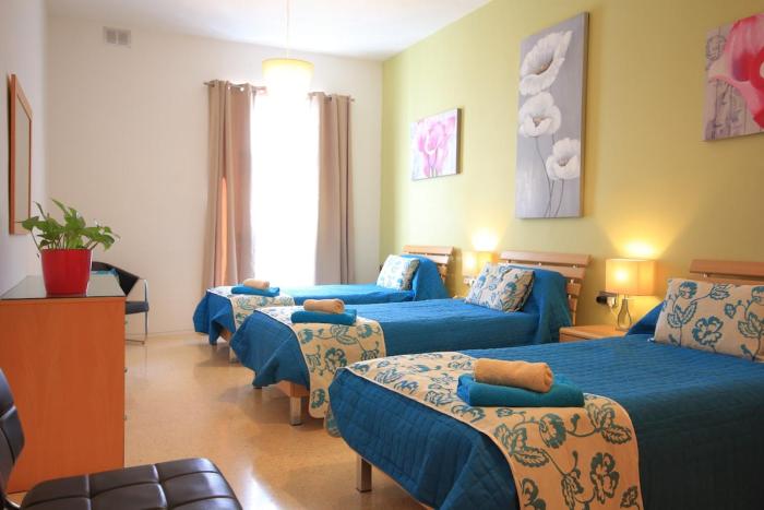 Big Modern apartment in Central St Julians for 5 persons