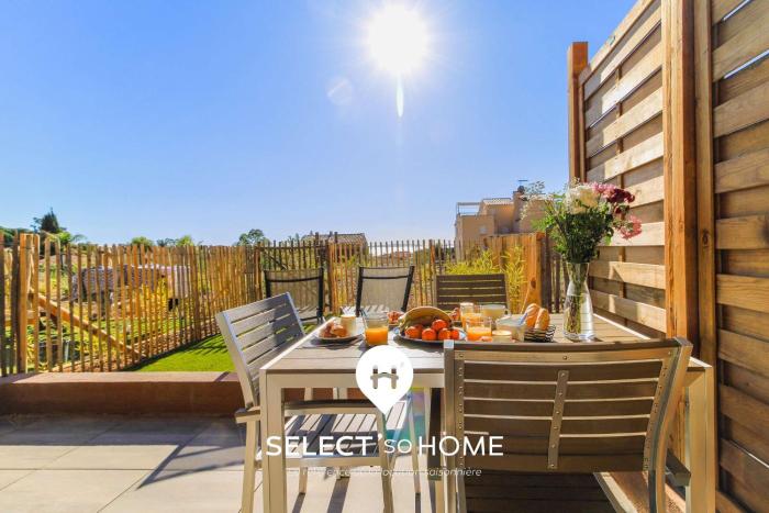 SELECTsoHOME - Appartement pour 4 personnes avec douche extérieure et piscine ! - 180SUD-E02