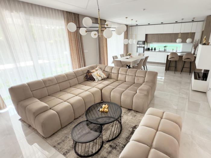 LuxHome by Lake Neusiedl with Jakuzzi