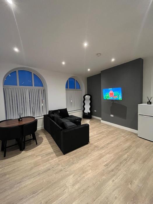 Comfortable& Stylish Apartment, Free Parking, WiFi