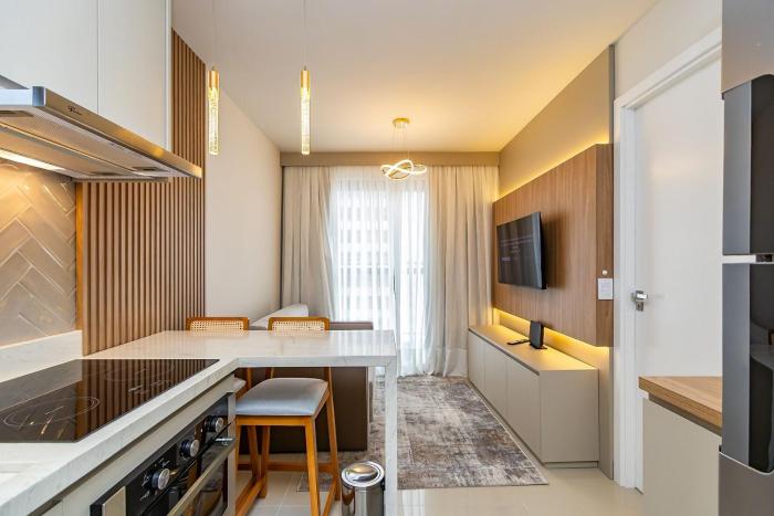 Apartamento Refinado c Vaga de Garagem - MUV1313