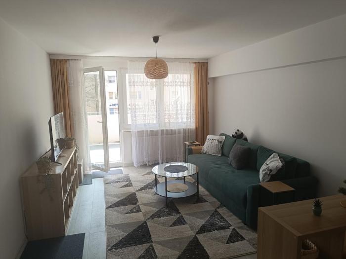 2-room apartment, central & quiet