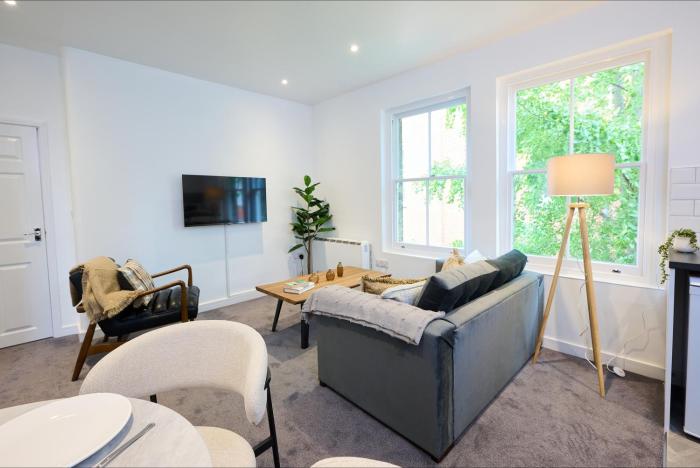 1A Central Bedford Apartment