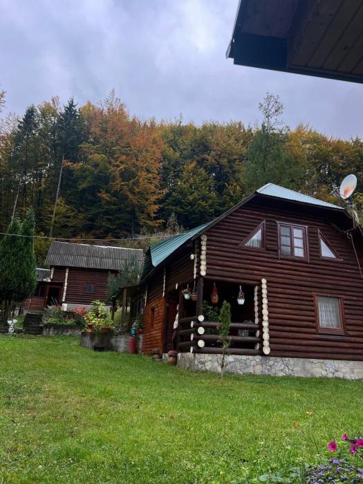 Дім-Садиба Озерел