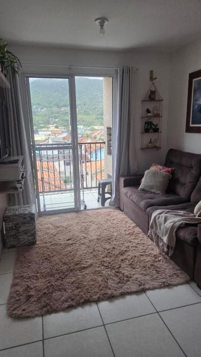 Apartamento em Condominio em Florianópolis