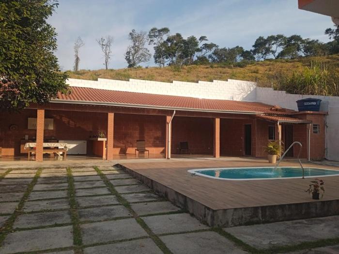 Chácara em Nazaré - Piscina, Churrasqueira e Natureza