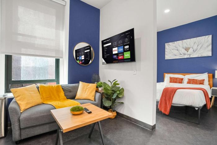 CozySuites Stunning in 1BR Downtown Pitts #11