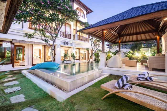 Newly renovated 4br villa 400m to Canggu Beach