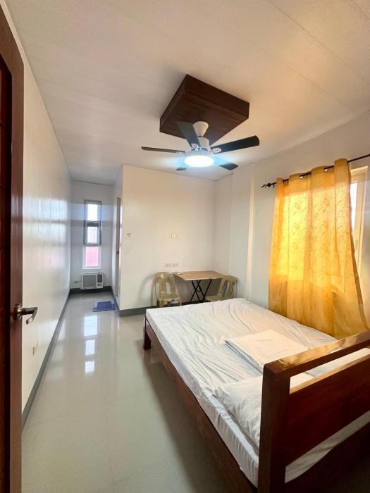 JEMZ Tagaytay Budget Transient