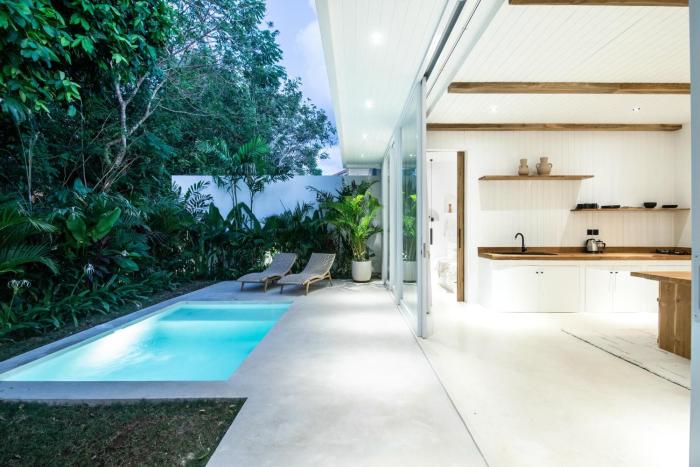 Modern 2br villa 5 mins to Bingin Beach