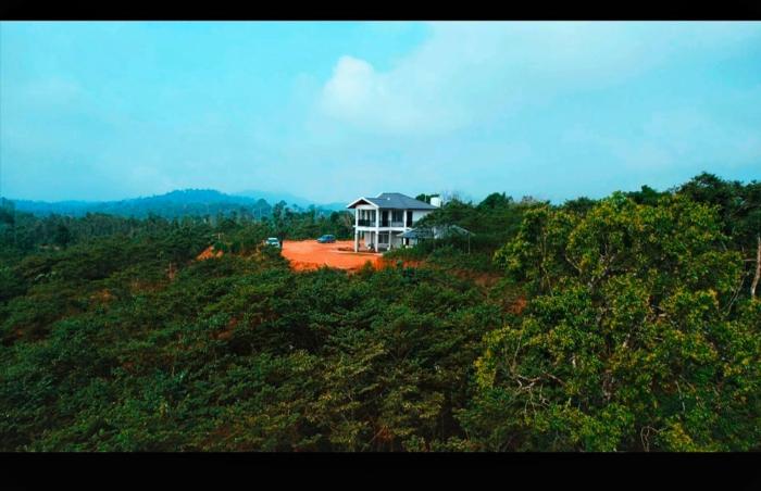 SkyScape Homestay- Best Homestay near to falls ettina bhuja treaking, devaramane, bettadhabiraveshvara