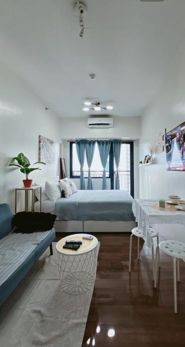 Pleasant Air Residences With Balcony and Fast Wi-Fi