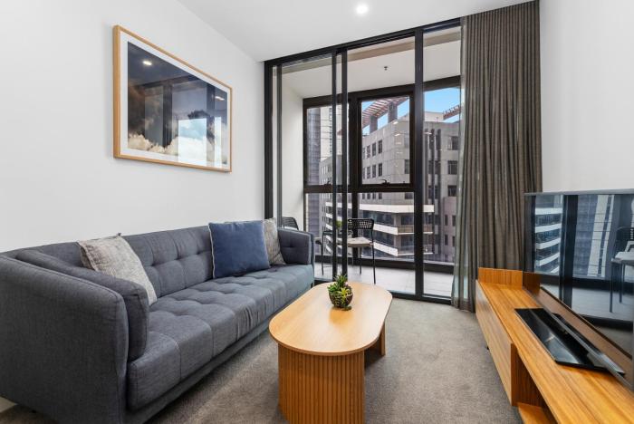 Modern Southbank Apartment 2BR with Pool & Sauna