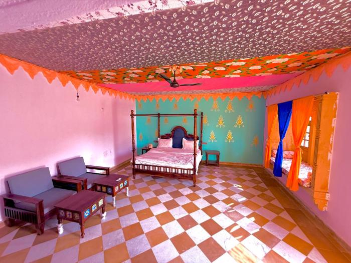 Saira Camp
