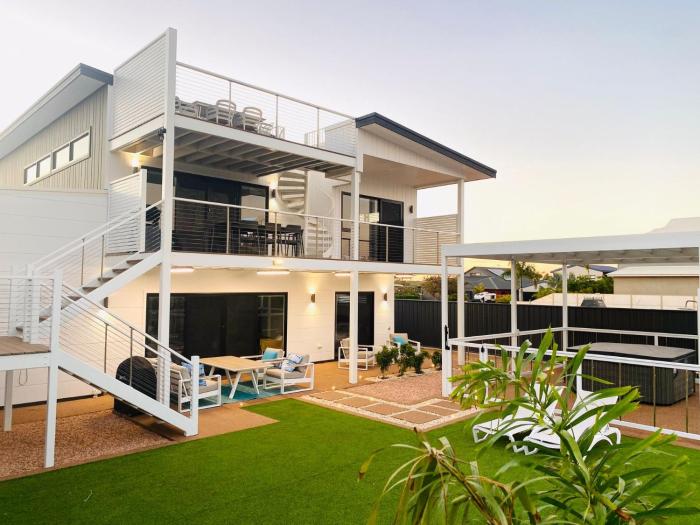 21 Osprey Way - With Spa