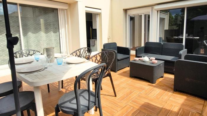 Grand appartement 4 chambres - grande terrasse - Cergy Centre