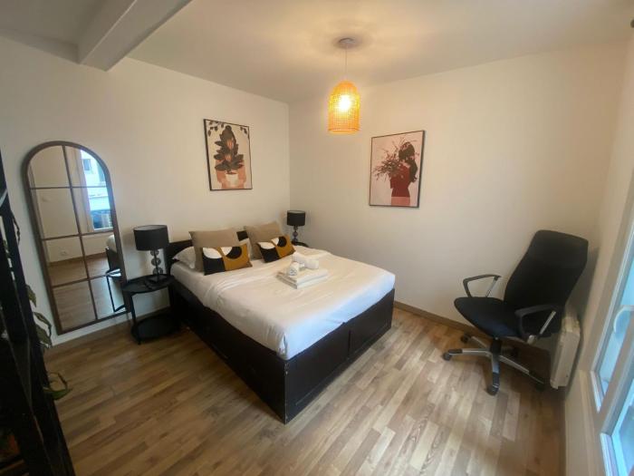 Jolie 2 pieces metro voltaire - Paris 11 - 2P