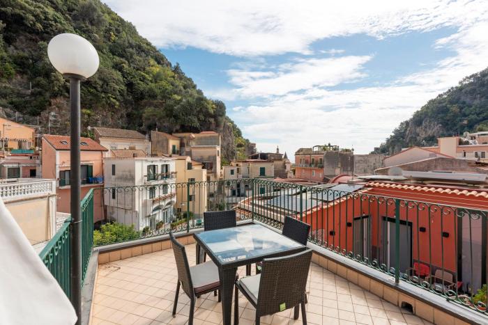 Ce Tour - Casa Cetara Centro 1