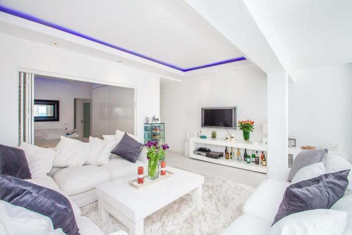 A stunning one bedroom outside Vibe to the Max