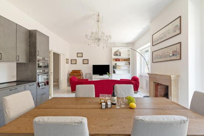Bright Family 5BR Apartment in Parioli