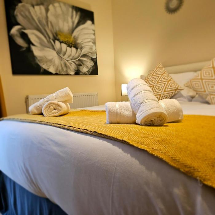 Central Cozy House with private Balcony